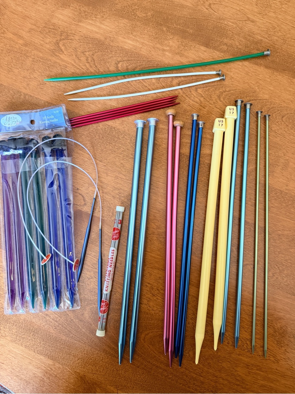 Knitting Needles - Lot Of Assorted Metal and Plastic Knitting Needles Set